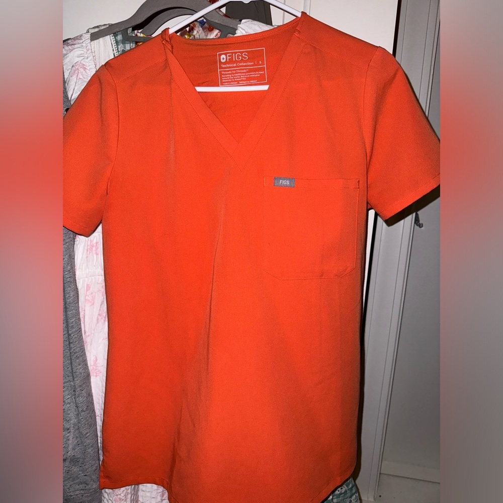 Figs scrubs